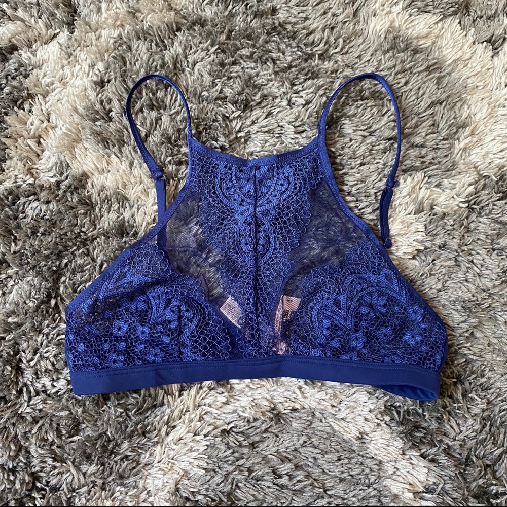 Victoria Secret Brallete NWT